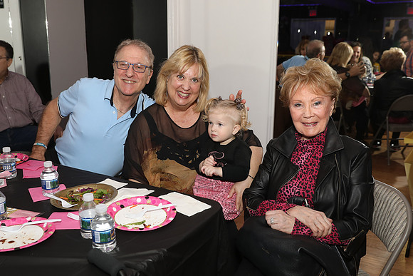 EliteStudiosNY.com - 074