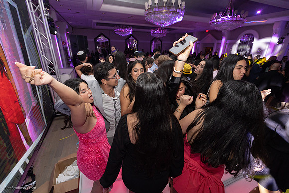 1054 0O3A3311 EliteStudiosNY.com