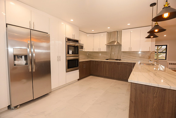 0O3A3208
