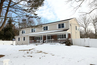 2 Pine Hill Ct