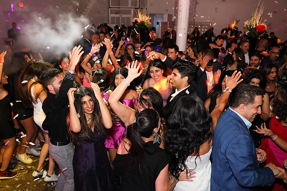 0648EliteStudiosNY0O3A1206