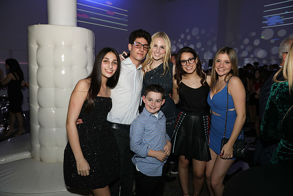 ESNY6880
